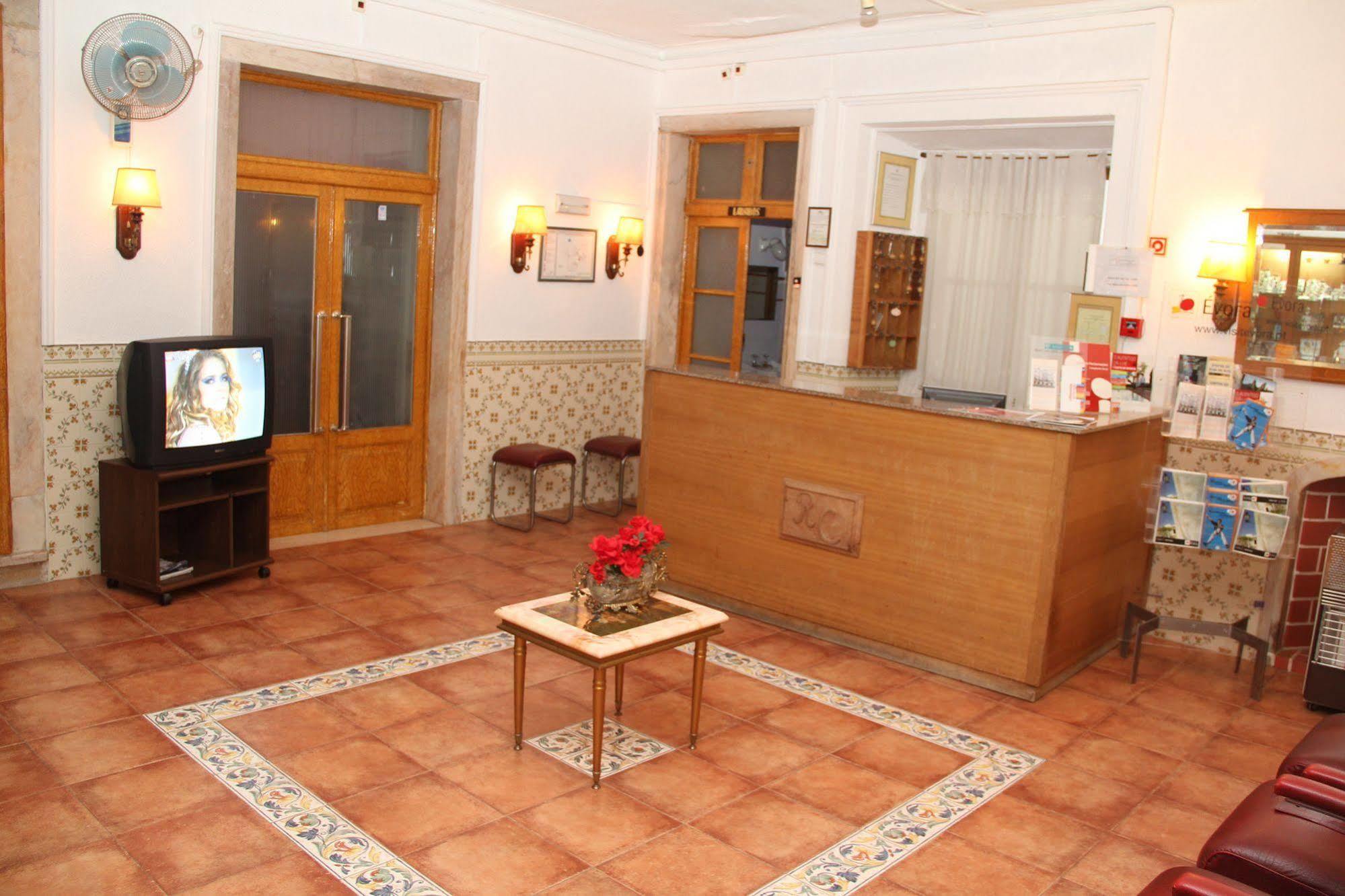 Residencial Carvalho Hotel Estremoz Buitenkant foto