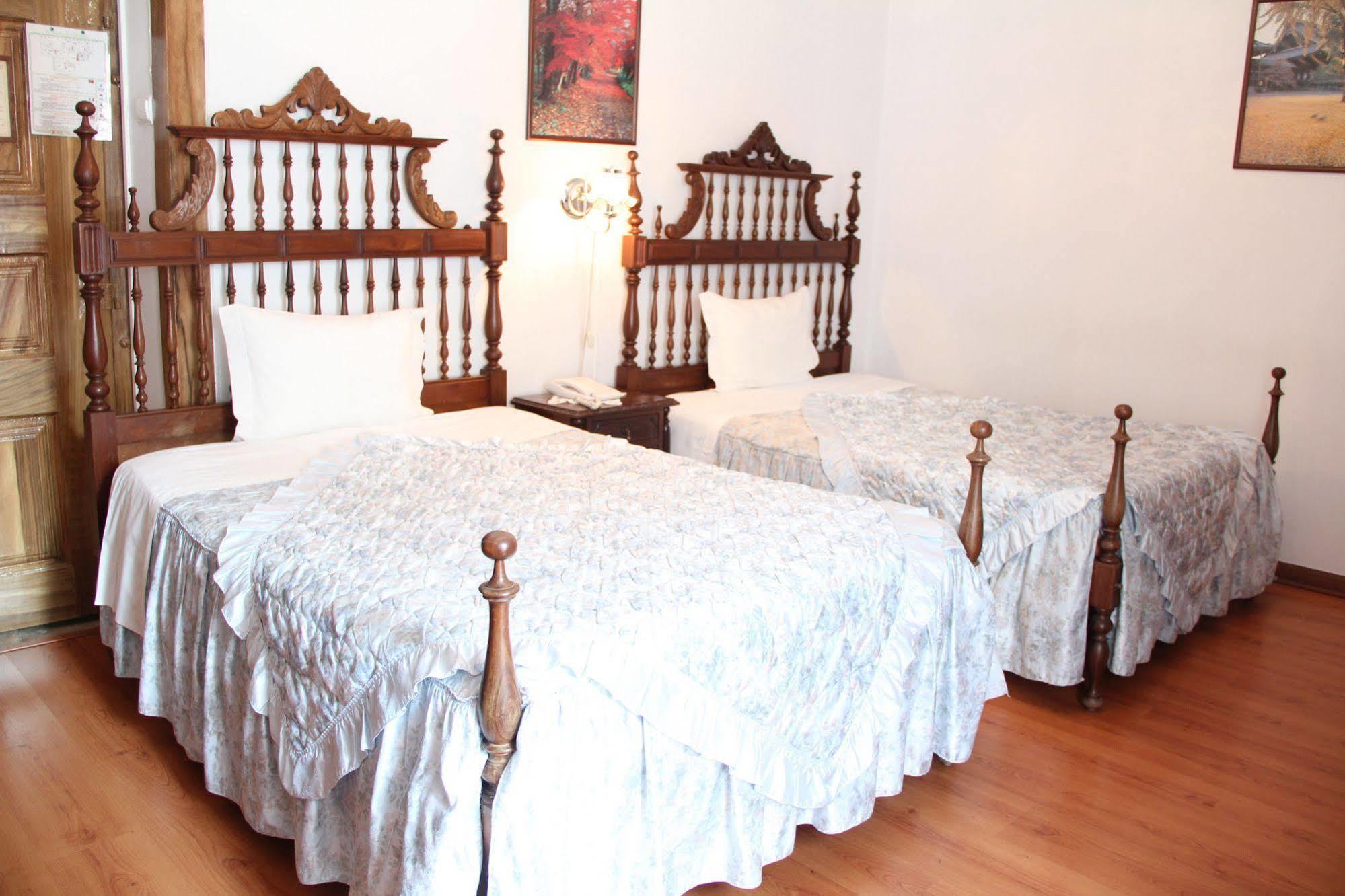 Residencial Carvalho Hotel Estremoz Buitenkant foto